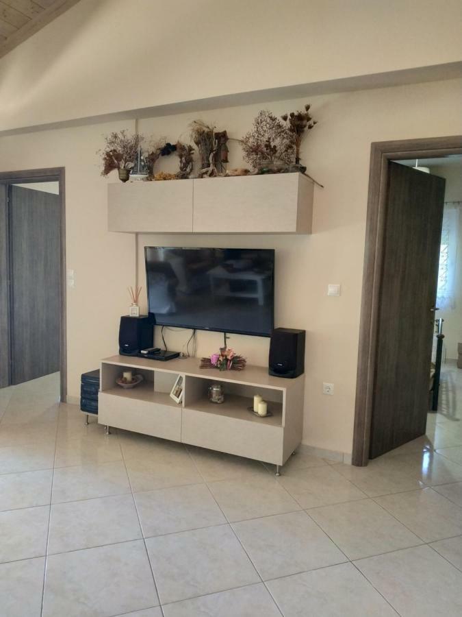 Alexandra Apartment Луца Экстерьер фото